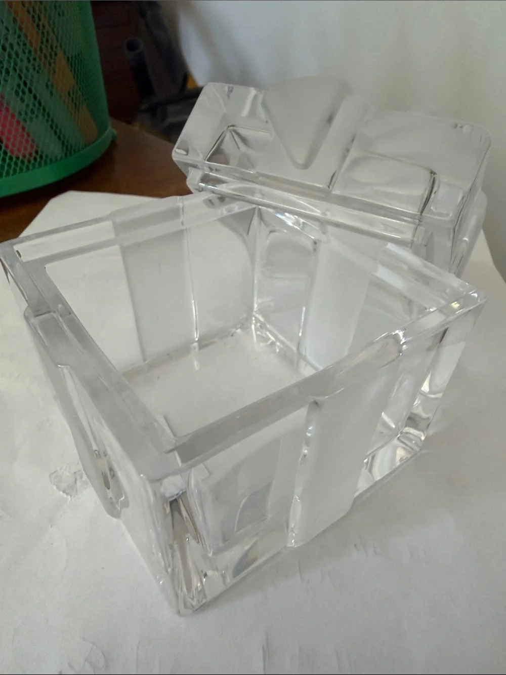 Tiffany & Co Clear Glass Trinket Box with Frosted Ribbon Accent - White